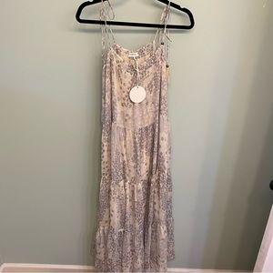 NWT Vici Tiered Maxi Dress